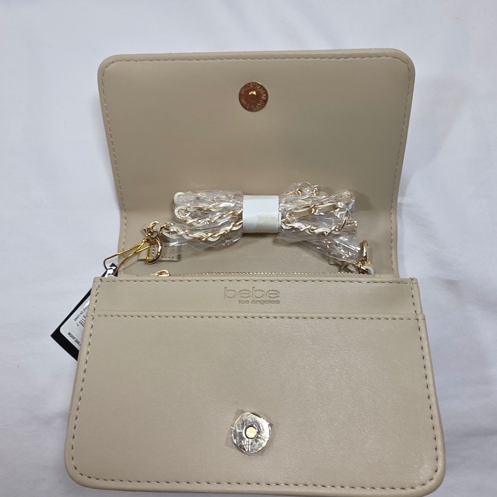 Bebe Los Angeles Beige Chevron Quilted Sophia Crossbody Bag WBE01-123 New - Picture 5 of 7